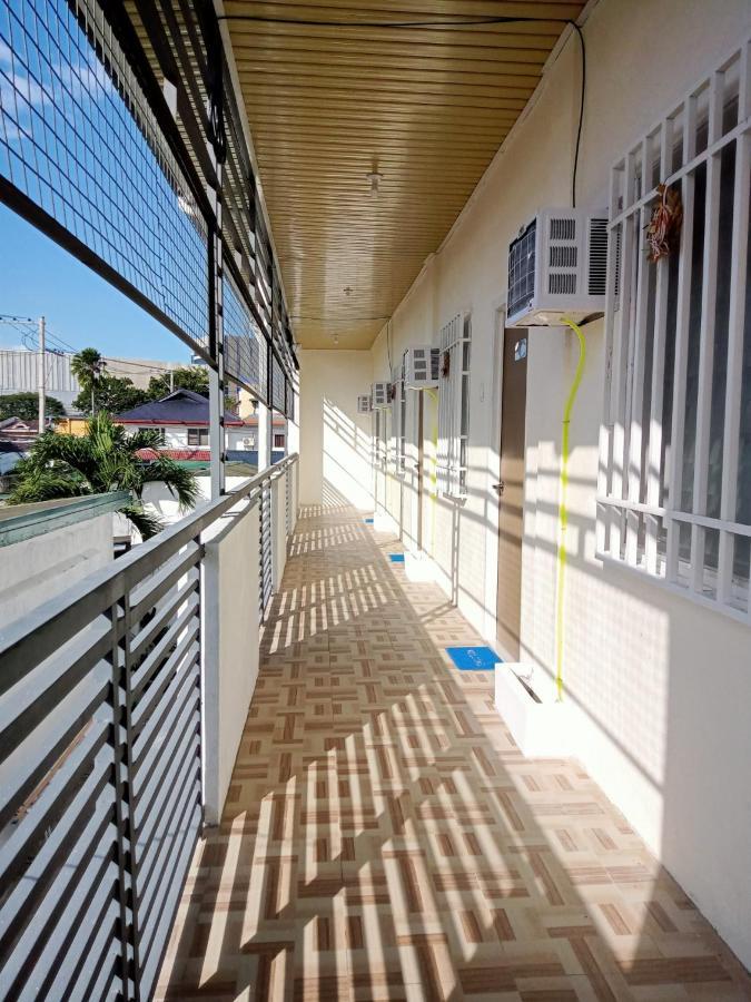 __Aplaridel Inn Suites__ Angeles Exterior foto